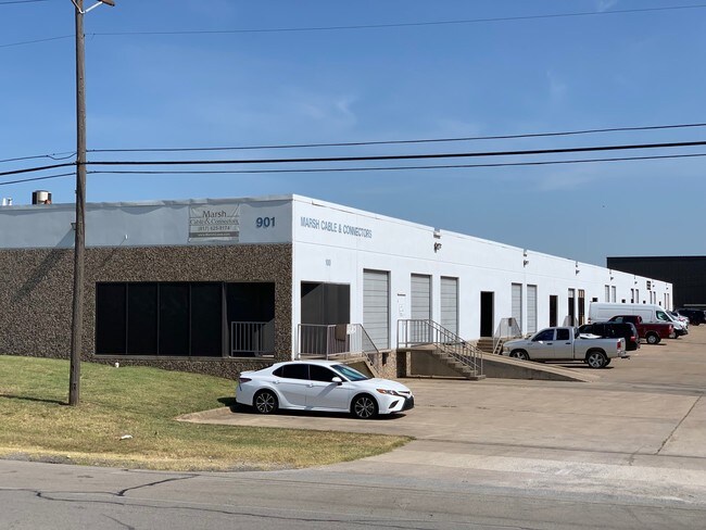 Plus de détails pour 901 Terminal Rd, Fort Worth, TX - Industriel à louer