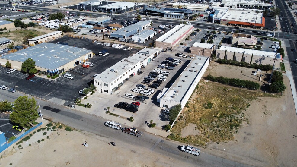 15260 Anacapa Rd, Victorville, CA à louer - Photo du bâtiment - Image 3 de 26