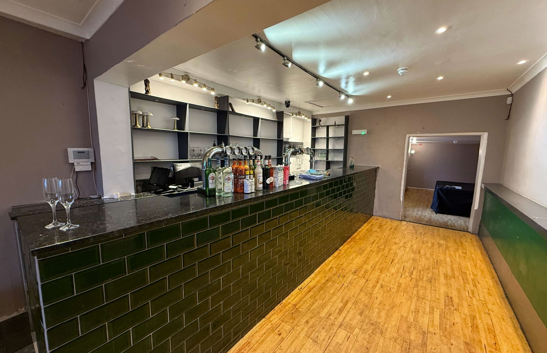 42 Marine Parade, Worthing à louer Photo intérieure- Image 1 de 6