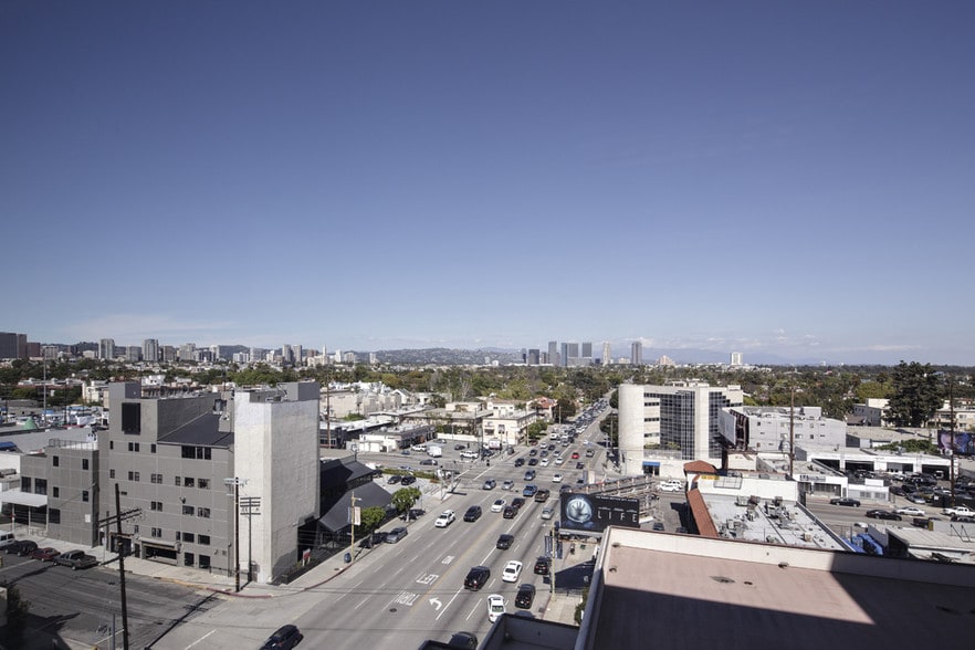 11150 W Olympic Blvd, Los Angeles, CA à louer - Aérien - Image 2 de 9