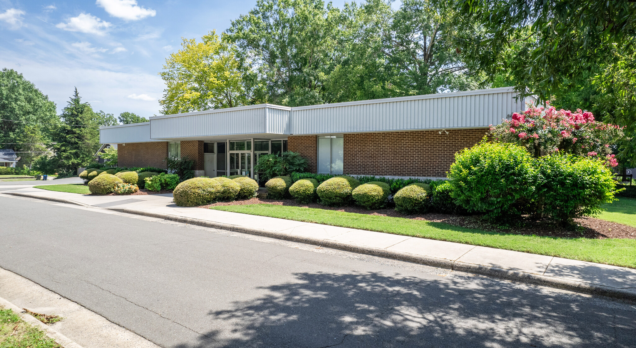 1212 Broad St, Durham, NC for lease Building Photo- Image 1 of 5