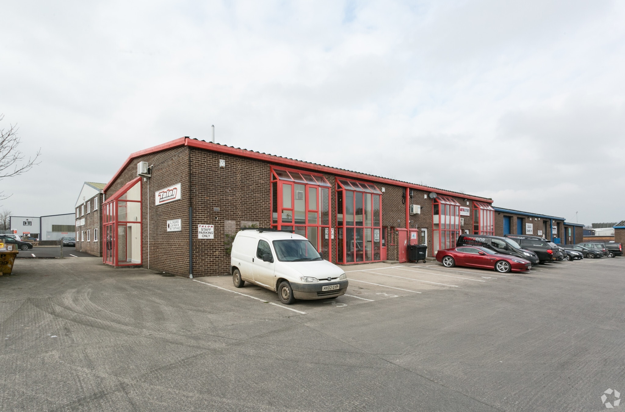 11 Sea King Rd, Yeovil for lease Primary Photo- Image 1 of 10