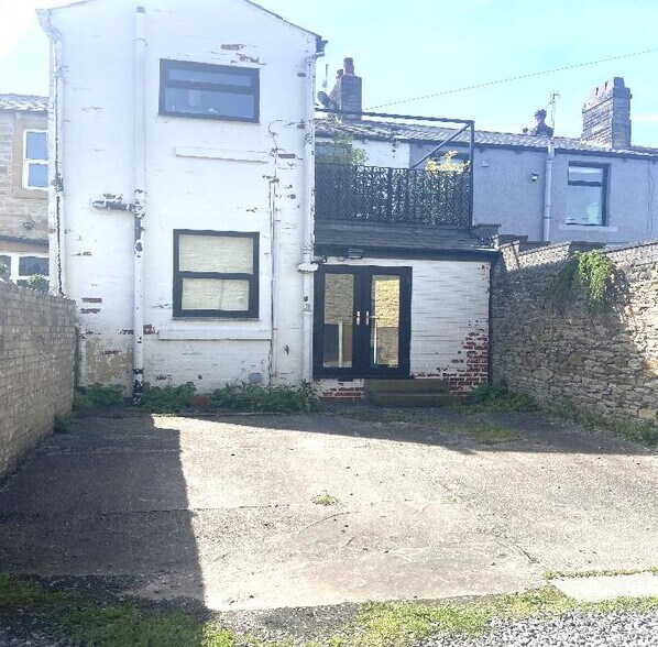 17 Accrington Rd, Clitheroe à vendre - Photo du bâtiment - Image 2 de 4