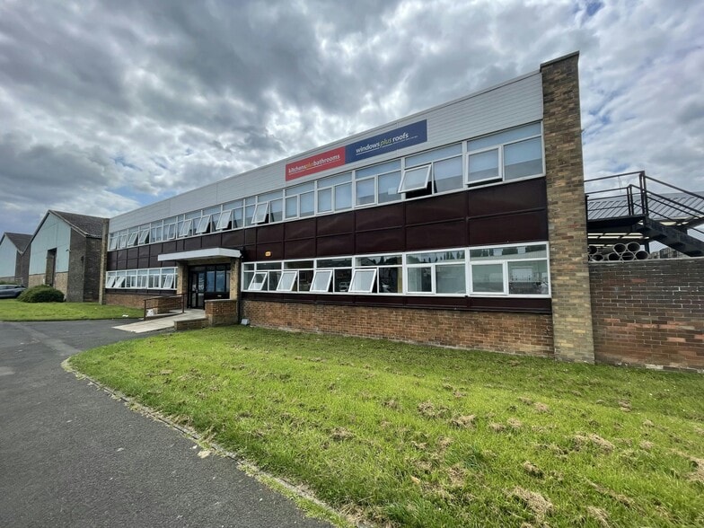 Earlsway, Gateshead for lease - Building Photo - Image 1 of 9