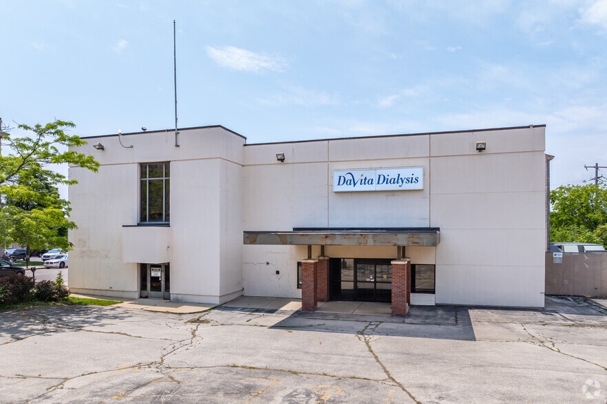 816 6th St, Racine, WI à vendre - Photo du bâtiment - Image 2 de 24