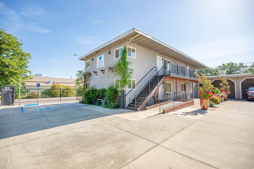 917-923 Drever St, West Sacramento, CA à vendre - Photo du bâtiment - Image 2 de 31