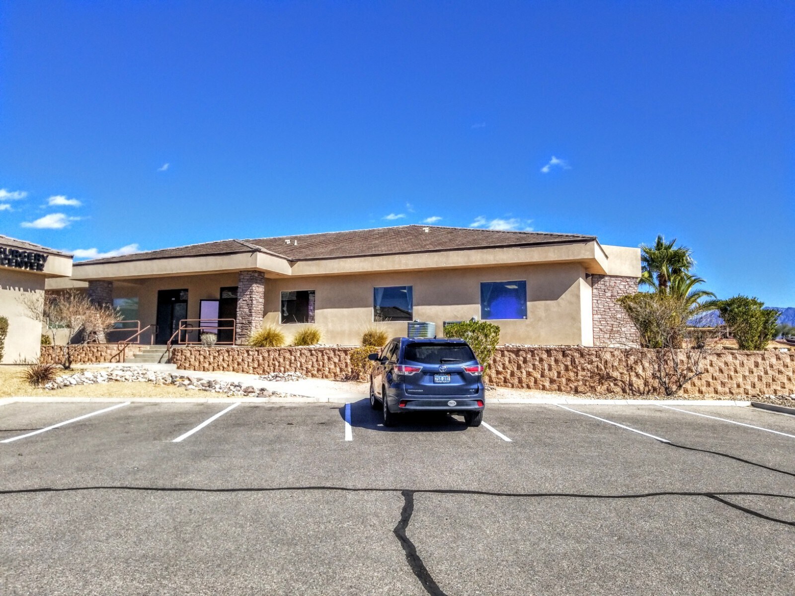350 Falcon Ridge Pky, Mesquite, NV à vendre Photo du bâtiment- Image 1 de 24