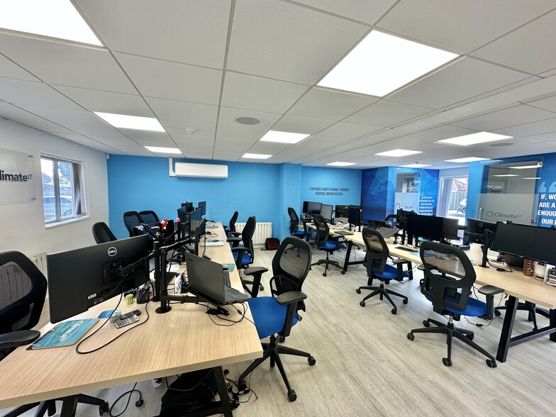 Bryant Road, Poole à vendre - Photo du bâtiment - Image 3 de 13