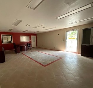 3379 N Highway 281, Alice, TX for lease - Interior Photo - Image 3 of 4