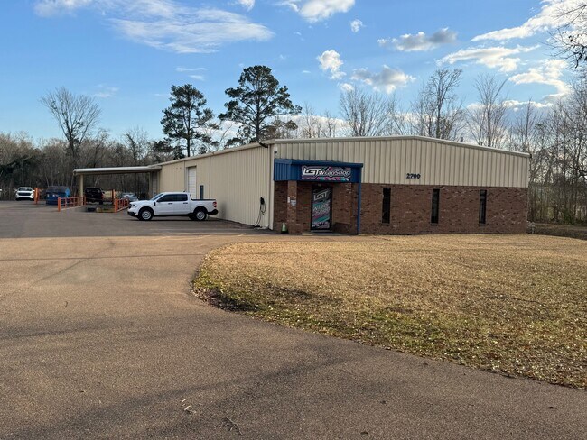 More details for 2700 Flowood Dr, Flowood, MS - Flex for Lease