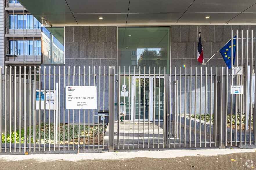 8 Boulevard D'Indochine, Paris à louer - Photo du bâtiment - Image 2 de 8