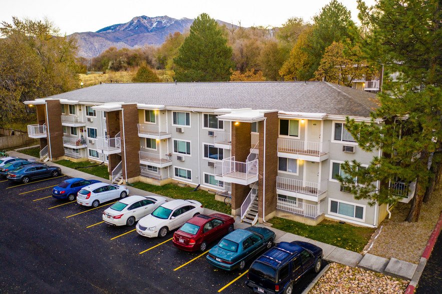 4189 S 300 W, Ogden, UT à vendre - A rien - Image 1 de 1