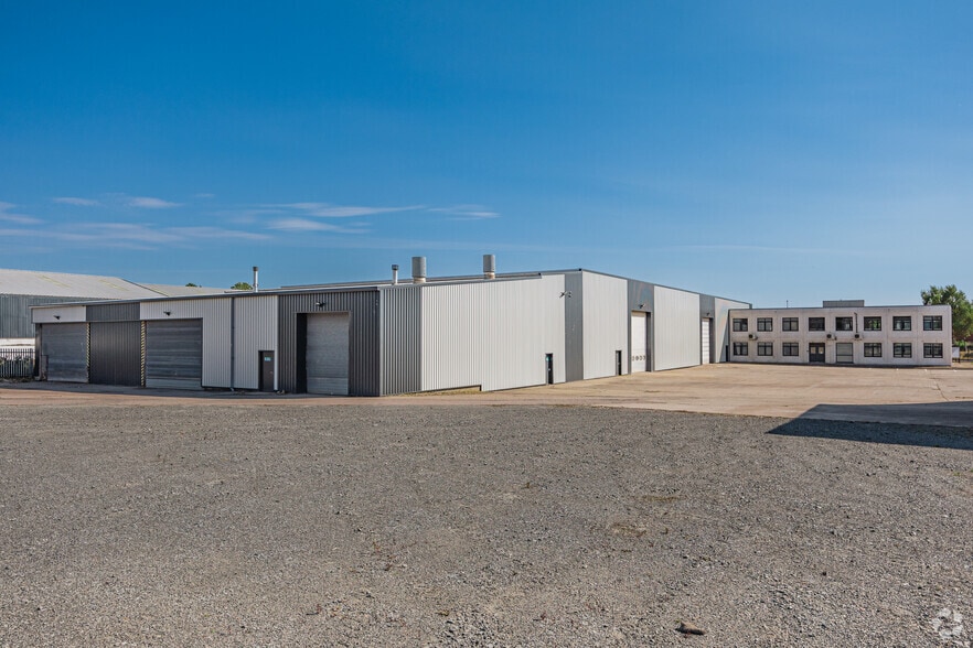 1-3 Howe Moss Dr, Dyce for lease - Primary Photo - Image 1 of 4