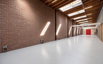 657 Morgan Ave, Brooklyn, NY for lease Interior Photo- Image 2 of 4