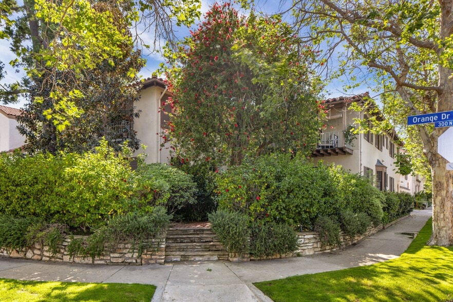 367 N Orange Dr, Los Angeles, CA for sale - Building Photo - Image 2 of 20