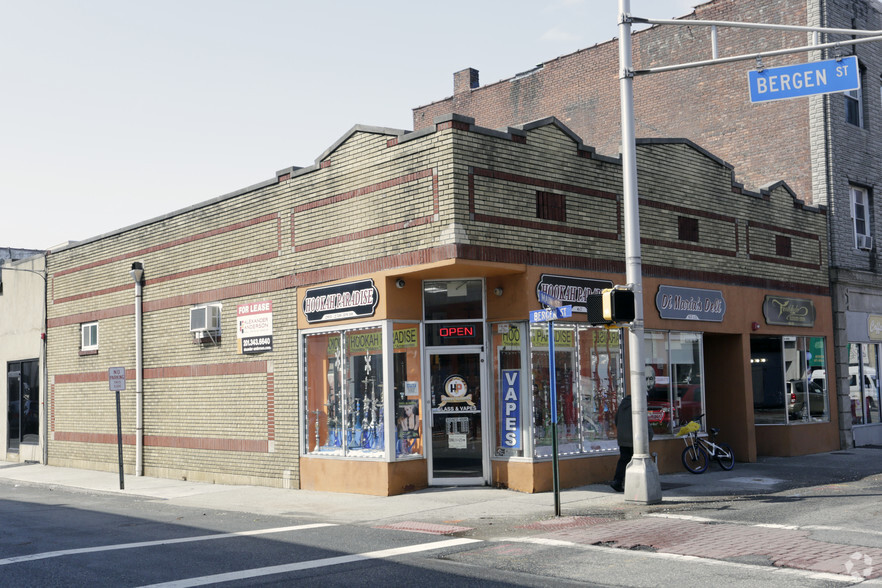 67-69 Main St, Hackensack, NJ à vendre - Photo principale - Image 1 de 1