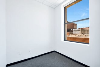 111 Washington St, Paterson, NJ for lease Interior Photo- Image 2 of 16
