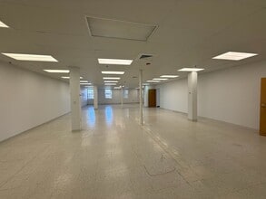 1565-1567 N Main St, Fall River, MA for lease Interior Photo- Image 2 of 7