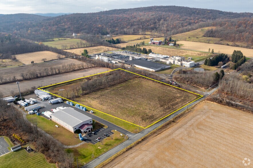 351 Blau Rd, Hackettstown, NJ à vendre - Photo du bâtiment - Image 1 de 22