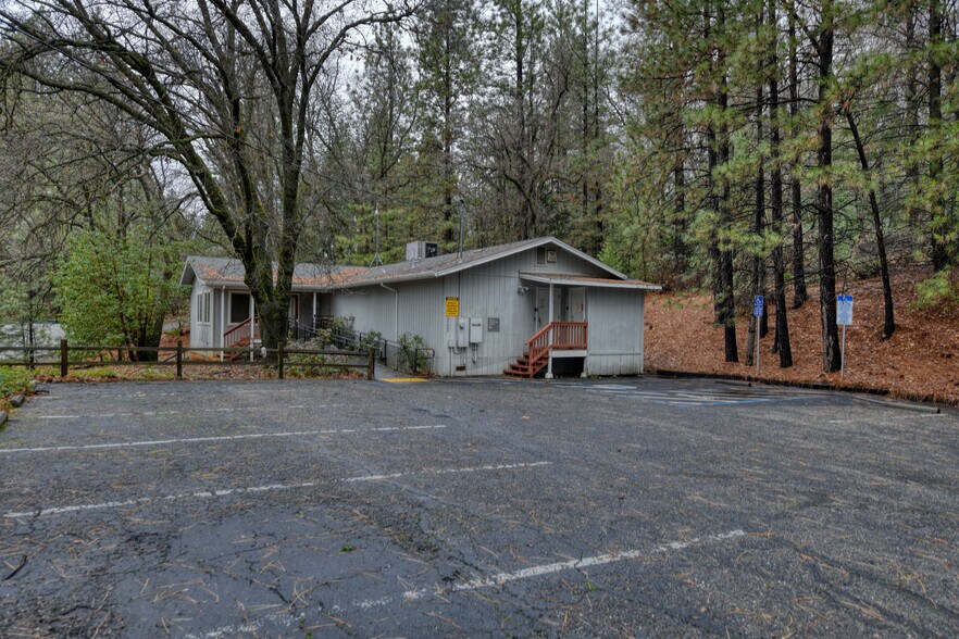 24685 State Highway 88, Pioneer, CA à vendre - Photo du bâtiment - Image 3 de 42