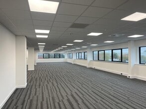 Fenham Hall Dr, Chepstow for lease Interior Photo- Image 2 of 7