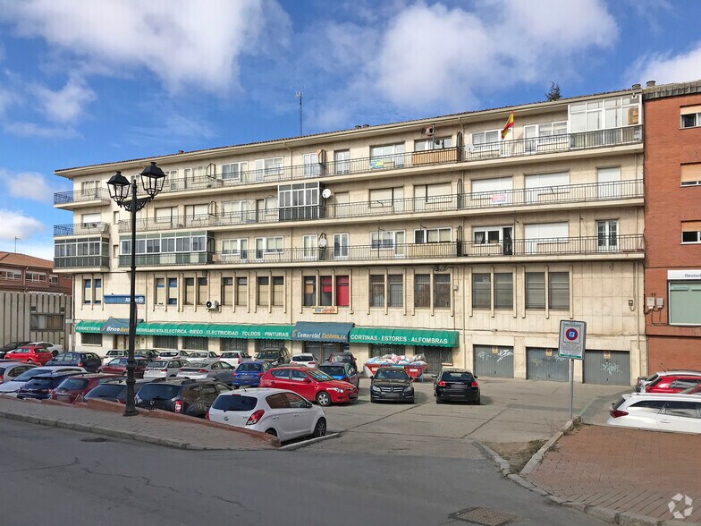 Plaza de Santa Ana, 4, Ávila, Ávila à louer - Photo du bâtiment - Image 3 de 3