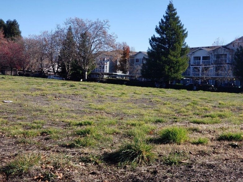 1401 Medical Center, Rohnert Park, CA for sale - Building Photo - Image 3 of 3