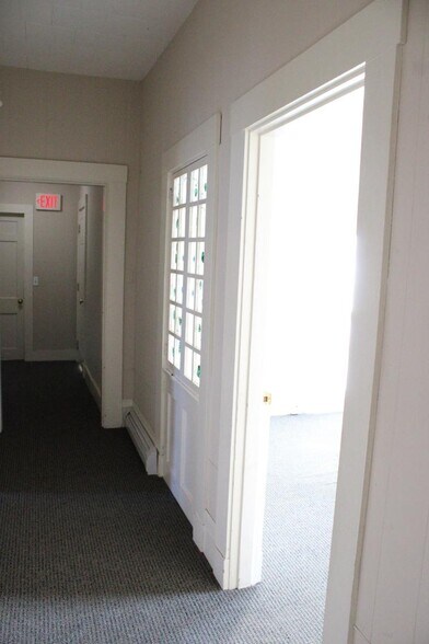170 Lowell St, Manchester, NH à louer - Photo intérieure - Image 3 de 10