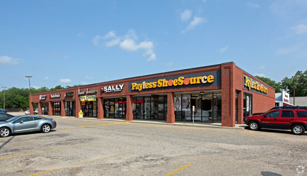 705 43 Hwy, Saraland, AL à louer - Photo du bâtiment - Image 3 de 9