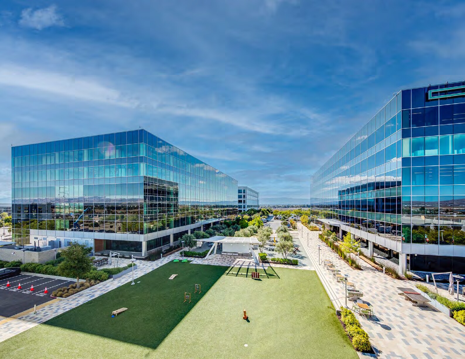 6220 America Center Dr, San Jose, CA à louer Photo du bâtiment- Image 1 de 10