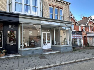 Plus de détails pour 65-65a Newport Rd, Barnstaple - Commerce de détail à louer