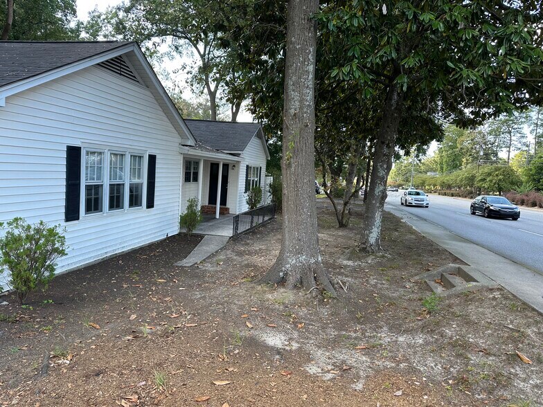 1617 Sunset Blvd, West Columbia, SC à vendre - Photo principale - Image 1 de 36