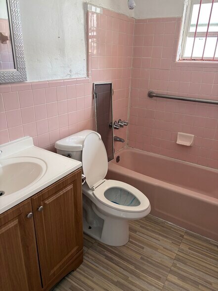1701 SW 3rd St, Miami, FL à vendre - Photo du bâtiment - Image 3 de 9