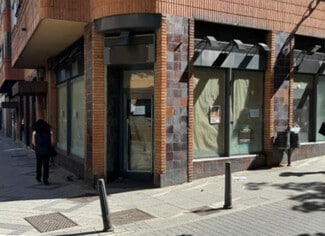 Plus de détails pour Multi-résidentiel à vendre