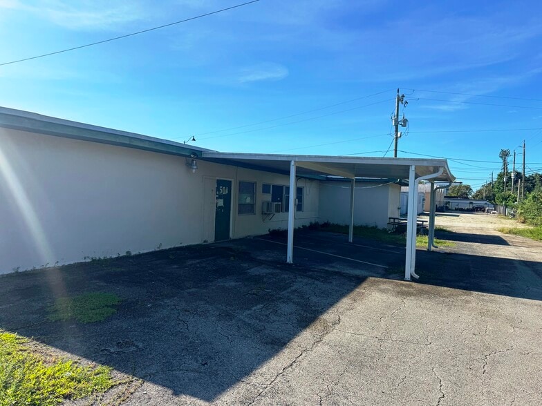 50 Mildred Dr, Fort Myers, FL for lease - Building Photo - Image 2 of 11