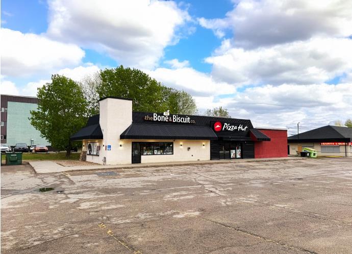 414 Thickwood Blvd, Fort McMurray, AB for sale Primary Photo- Image 1 of 1