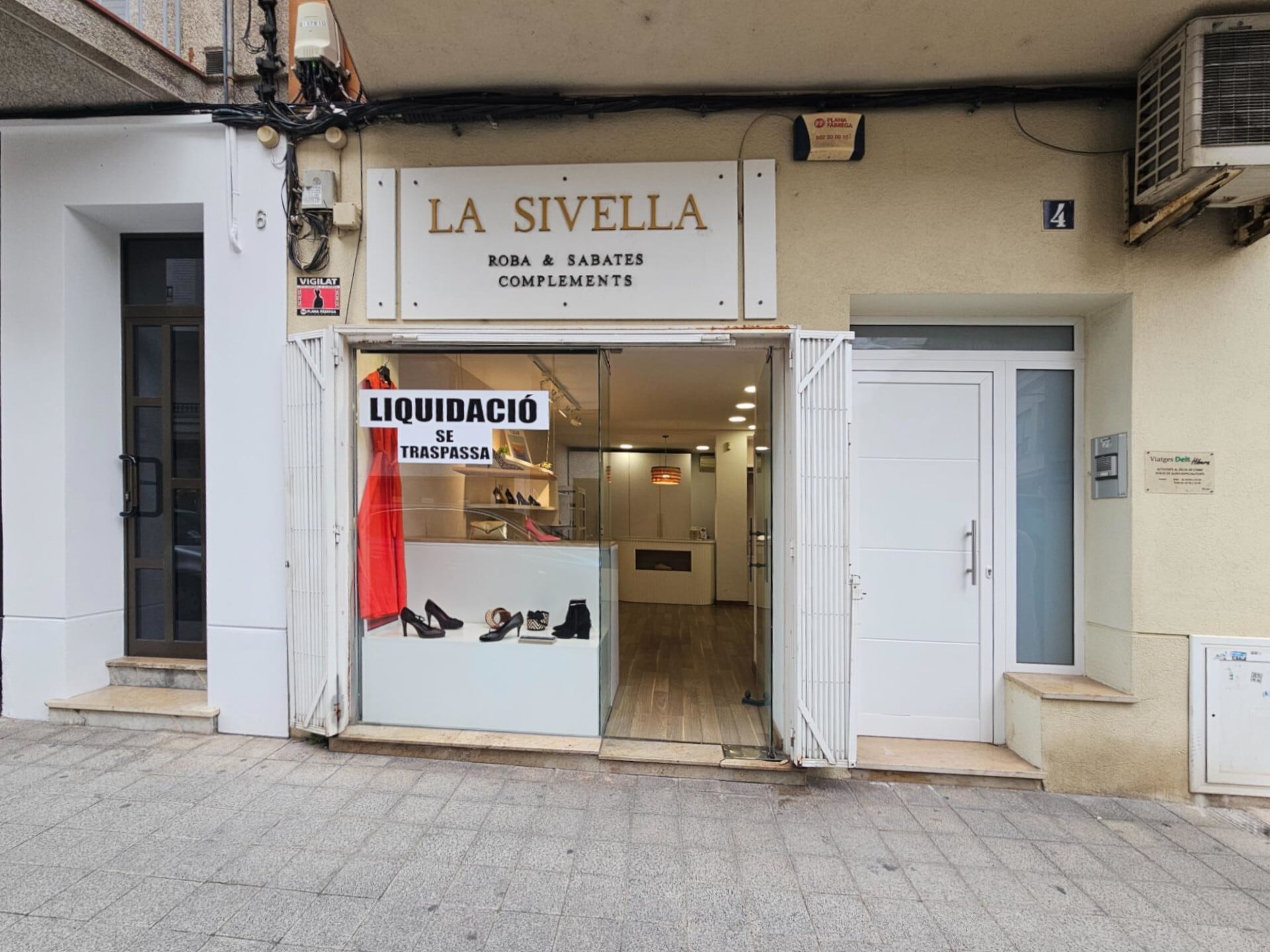 Retail in Sant Carles de la Ràpita, Tarragona for lease Interior Photo- Image 1 of 6