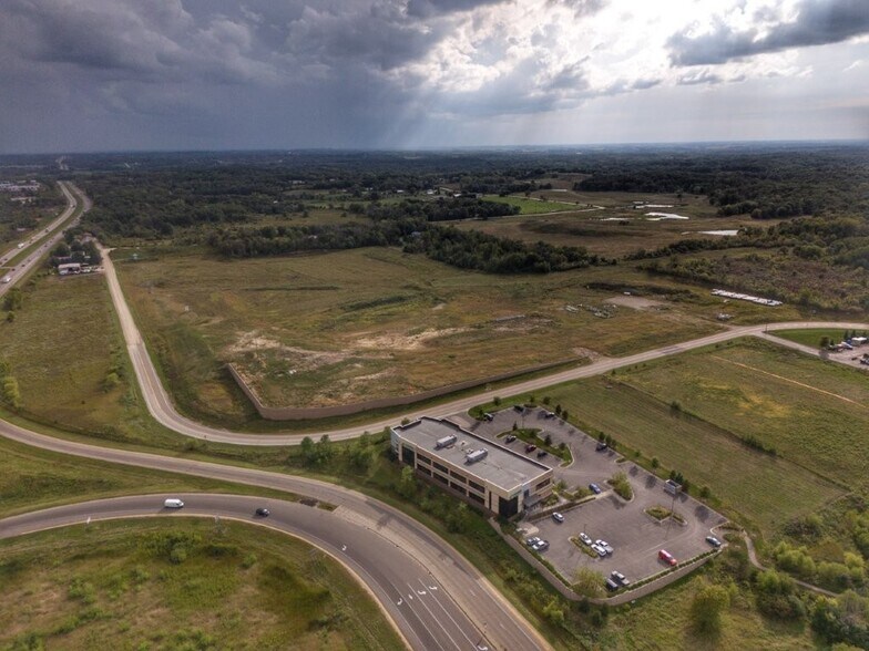 SWQ of I-35 and CR-70, Lakeville, MN à vendre - Photo du bâtiment - Image 3 de 4