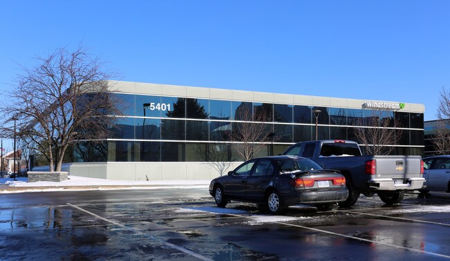 Plus de détails pour 5401 Gateway Ctr, Flint, MI - Bureau à louer