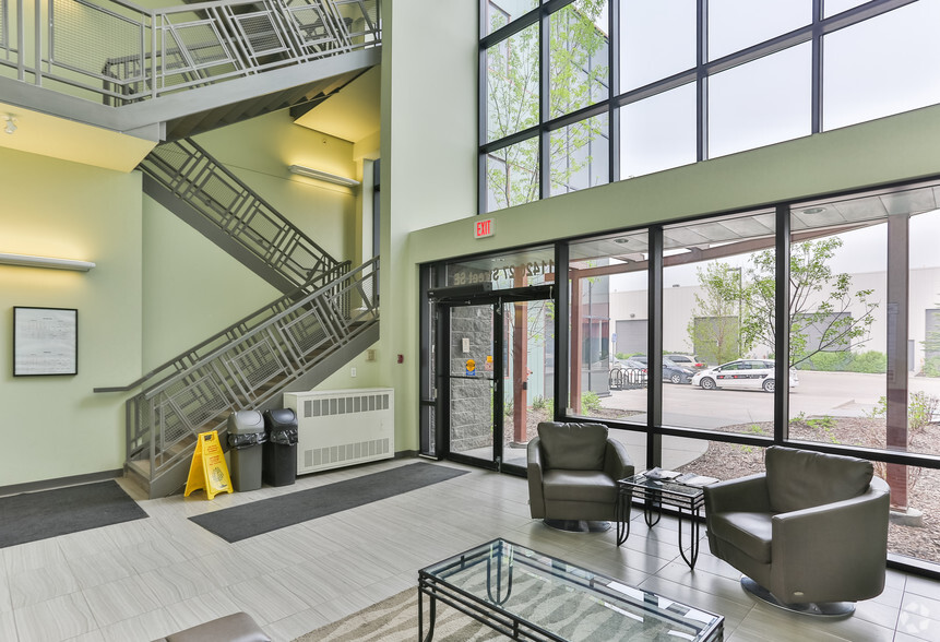 11420 27th St SE, Calgary, AB for lease - Lobby - Image 3 of 27