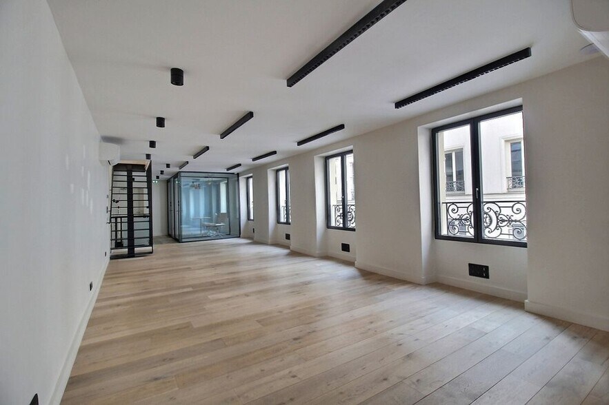 135 Boulevard De Sébastopol, Paris à louer - Photo du bâtiment - Image 1 de 9