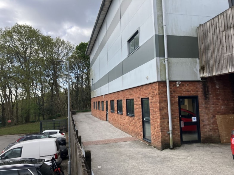 40-46b Estover Close, Plymouth for lease - Building Photo - Image 2 of 4