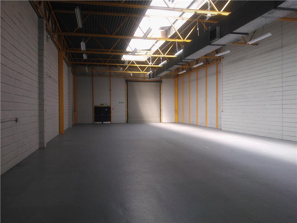 34-76 Burners Ln, Milton Keynes for lease Interior Photo- Image 1 of 3