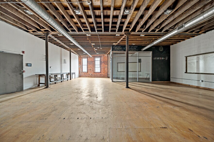 2101-03 Germantown Ave, Philadelphia, PA for sale - Building Photo - Image 2 of 47