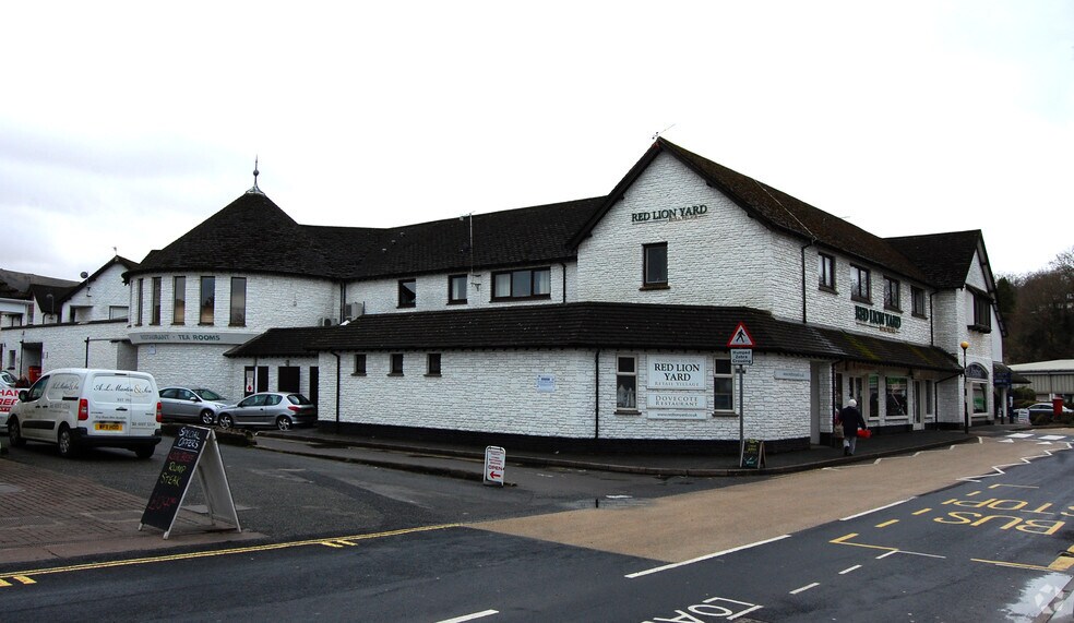 16-26 Red Lion Yard, Okehampton à louer - Photo du bâtiment - Image 2 de 5