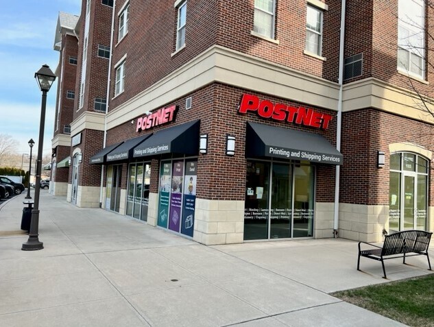 100 Campus Town Cir, Ewing, NJ à louer - Photo du bâtiment - Image 3 de 7