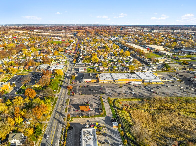 14025-14041 Puritas Ave, Cleveland, OH for lease - Building Photo - Image 3 of 5