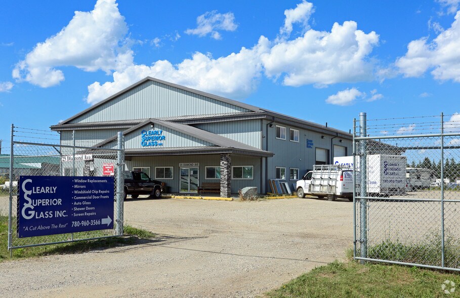 25 Diamond Ave, Spruce Grove, AB à vendre - Photo principale - Image 1 de 1