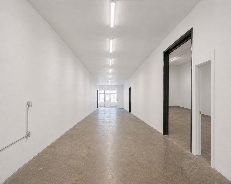 14750 Arminta St, Panorama City, CA for lease - Interior Photo - Image 2 of 6