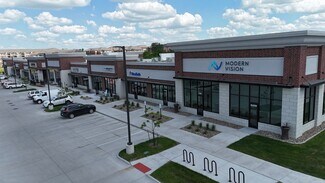 Plus de détails pour 6960 E.P. True Pky, West Des Moines, IA - Commerce de détail à louer